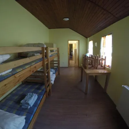 Elmenybazis Szallashely Hostel *